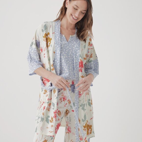 Pact Staycation Robe - Picture 2 of 2